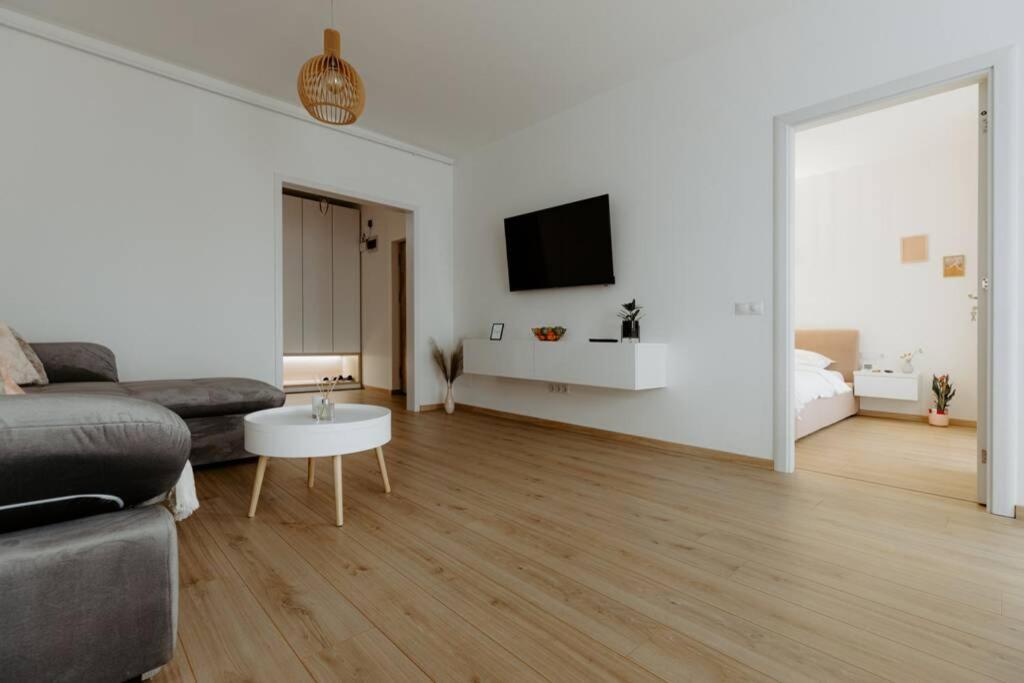 Nest Inn Oasis Residence 巴亚马雷 外观 照片