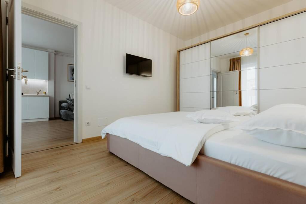 Nest Inn Oasis Residence 巴亚马雷 外观 照片